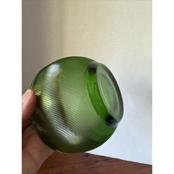 Vintage Green Depression Glass, Fine Ribbed Bowl 4 7/8” Diameter - Picture 4 of 8